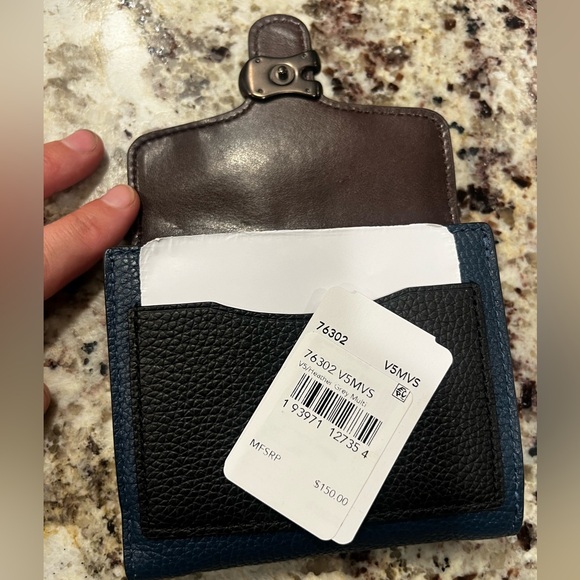 Coach Tabby Wallet New without tags attached - Picture 3 of 5